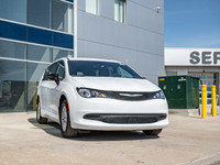 ENGINE: 3.6L PENTASTAR VVT V6 W/ESS (STD),BRIGHT WHITE,BLACK SEATS,TRANSMISSION: 9-SPEED AUTOMATIC (... (image 9)