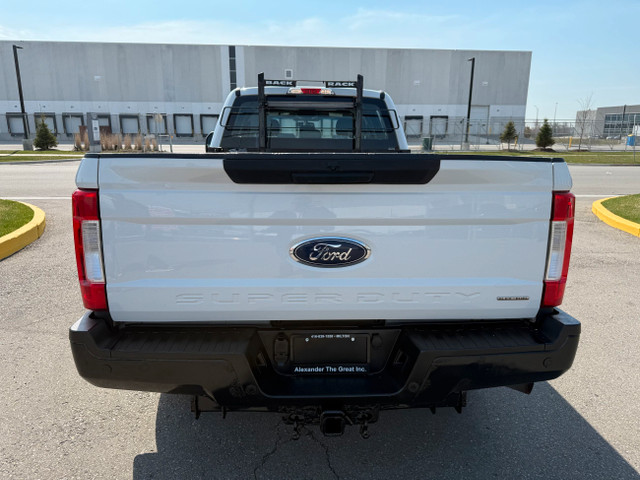 2018 Ford Super Duty F-250 SRW FORD F-250 XL - CREW CAB - RWD in Cars & Trucks in Oakville / Halton Region - Image 3
