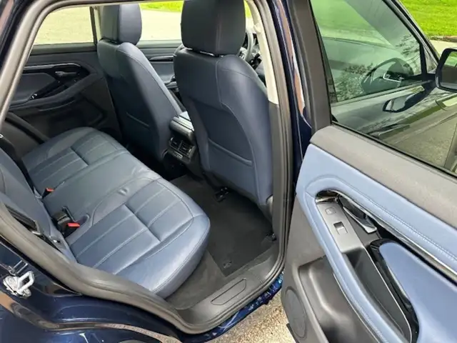 2021 Land Rover Range Rover Evoque P250 1 Owner Clean Carfax Pan in Cars & Trucks in Mississauga / Peel Region - Image 12