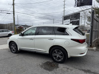 This 2017 Infiniti QX60 is a spacious and reliable SUV, perfect for driving in style and comfort. Wi... (image 1)