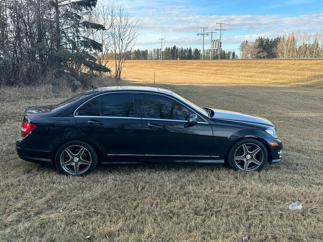 2013 Mercedes-Benz C-Class C350 4MATIC Sport in Cars & Trucks in Edmonton - Image 4