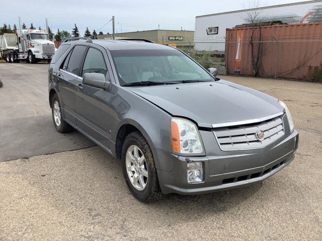 2006 Cadillac SRX in Cars & Trucks in Edmonton - Image 2