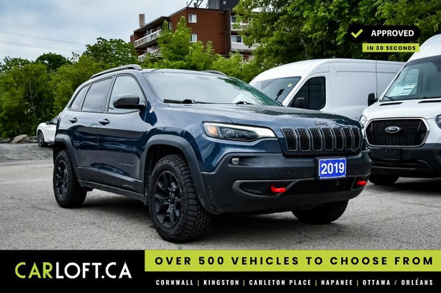 2019 Jeep Cherokee Trailhawk • SUNROOF • POWER SEAT • REAR CAM in Cars & Trucks in Cornwall