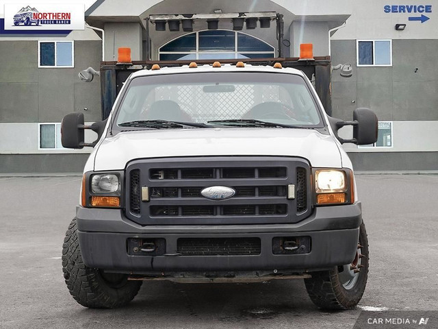 2007 Ford F-350 Chassis XL 2007 Ford F-350 XL Crew Cab – Fuel... in Cars & Trucks in Edmonton - Image 2