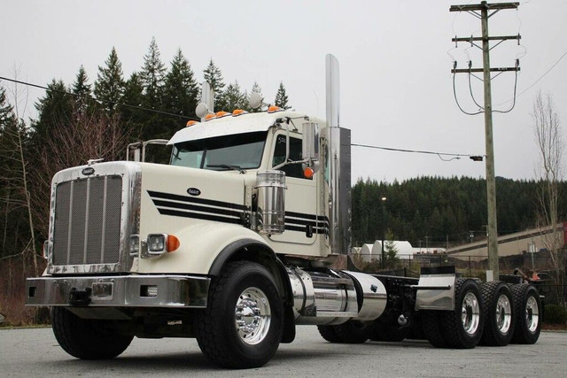  2021 Peterbilt 367H Extended Day Cab Tri Drive - X15 565 HP 18  in Heavy Trucks in Tricities/Pitt/Maple - Image 3