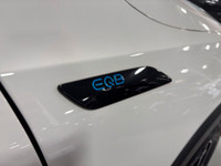 **SPRING SPECIAL!** FULLY ELECTRIC, FEATURING : AMG PACKAGE, HEADS UP DISPLAY, MULTICOLOUR AMBIENT L... (image 5)