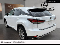 EXECUTIVE Engine: 295 (220) @ 6,300 RPM L/100Km City: 12.2 L/100Km Hwy: 9.0 Other Equipment Front Pa... (image 3)