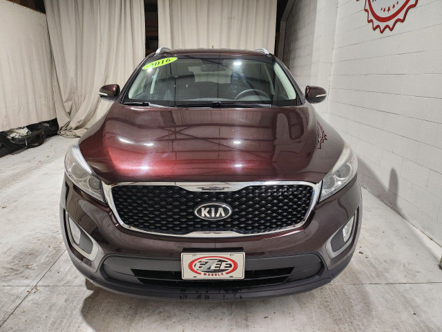 2016 Kia Sorento in Cars & Trucks in Windsor Region - Image 2