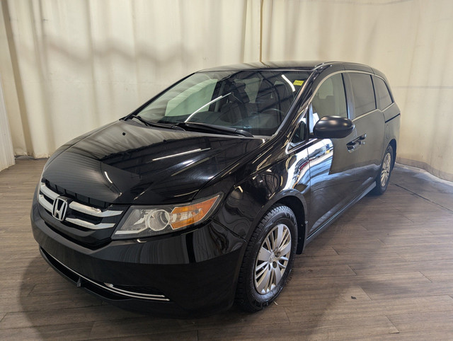 2016 Honda Odyssey LX Bluetooth | Rear View Camera | Power Fr... in Cars & Trucks in Calgary - Image 3