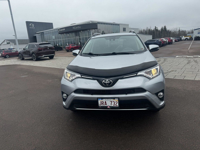 2018 Toyota RAV4 XLE in Cars & Trucks in Moncton - Image 3