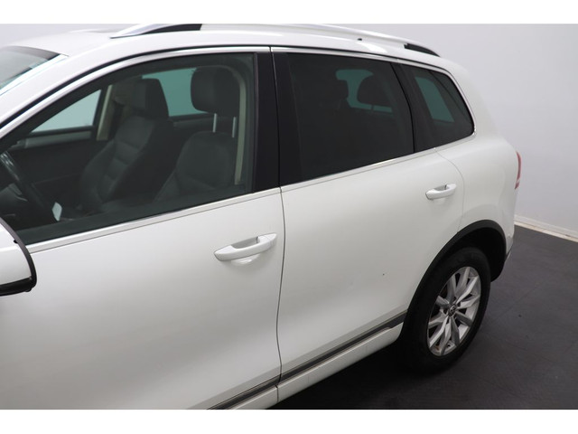 2015 Volkswagen Touareg COMFORTLINE V6 3.6L 4MOTION dans Autos et camions  à Longueuil/Rive Sud - Image 4