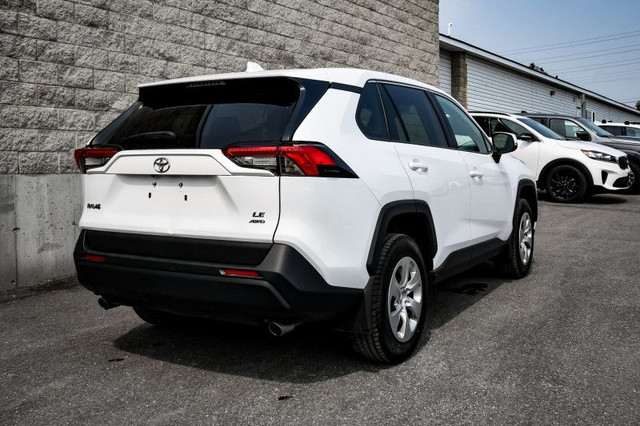 2023 Toyota RAV4 LE - Heated Seats - Apple CarPlay in Cars & Trucks in Cornwall - Image 2