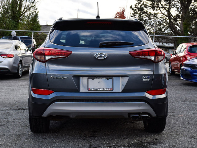 2017 Hyundai Tucson SE - Leather, Heated Steering Wheel, Sunroof in Cars & Trucks in Burnaby/New Westminster - Image 4