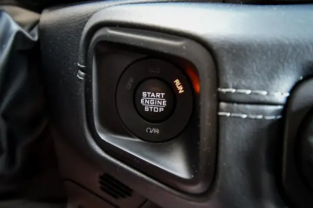 2024 Jeep Wrangler Sahara • REMOTE START • HEATED SEATS/STEERING in Cars & Trucks in Ottawa - Image 17