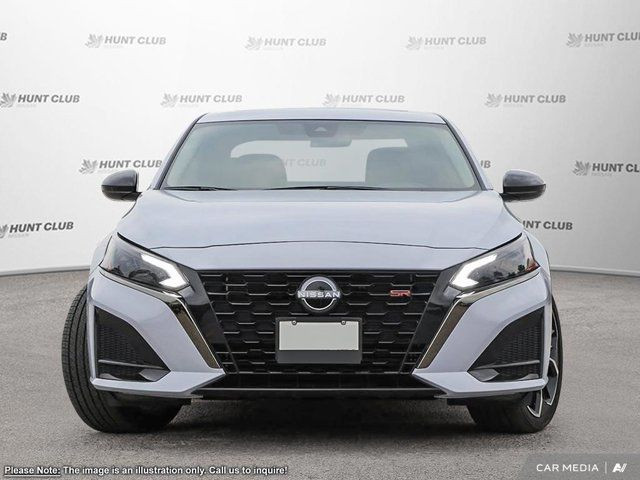2025 Nissan Altima SR in Cars & Trucks in Ottawa - Image 2