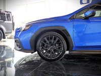 Comes equipped with: Heated Mirrors, Power Mirrors, Sunroof , Shark fin antenna, Halogen Headlamps,... (image 8)