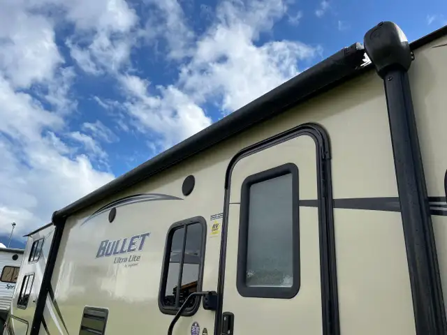 2018 Keystone BULLET in Travel Trailers & Campers in Terrace - Image 8