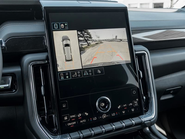 2025 GMC Yukon XL Elevation in Cars & Trucks in Mississauga / Peel Region - Image 3