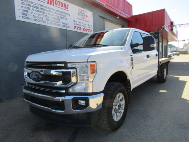  2022 Ford F-350 XLT Crew Cab Flat Deck Sale Priced! in Cars & Trucks in Swift Current - Image 2
