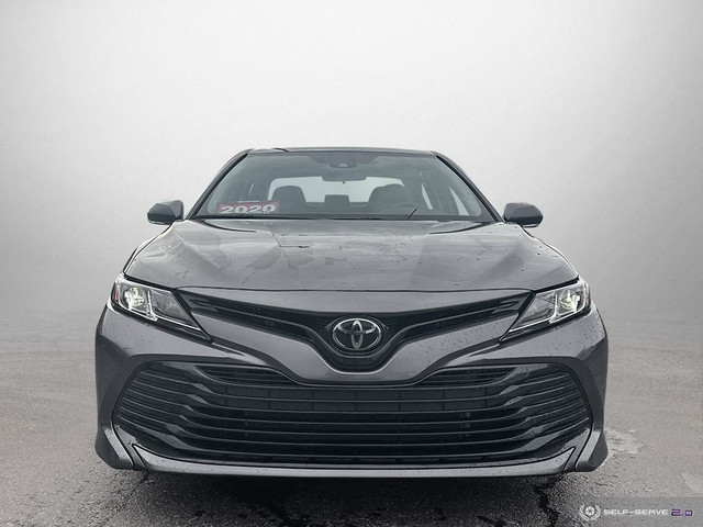  2019 Toyota Camry LE | LOW KMS | JUST TRADED | COME SEE | in Cars & Trucks in Oakville / Halton Region - Image 2