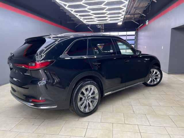 2025 Mazda CX-90 MHEV in Cars & Trucks in Edmonton - Image 2