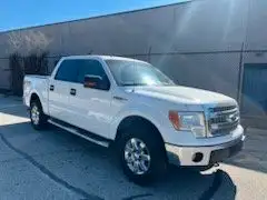 Engine and Performance:Engine: 5.0L V8 (360 hp, 380 lb-ft of torque).Transmission: 6-speed automatic...