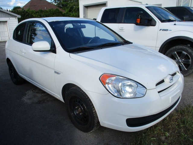 2010 Hyundai Accent L MANUEL 5 VITESSES in Cars & Trucks in Laval / North Shore