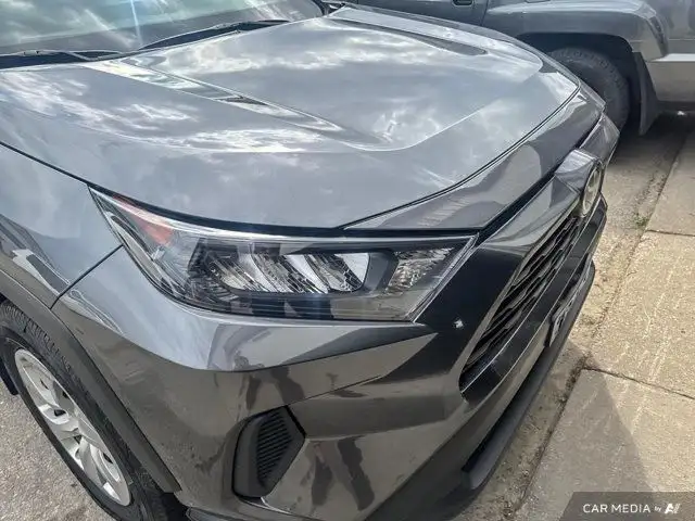 2022 Toyota RAV4 LE | AWD | Heated Seats | Back Up Cam in Cars & Trucks in Saskatoon - Image 12