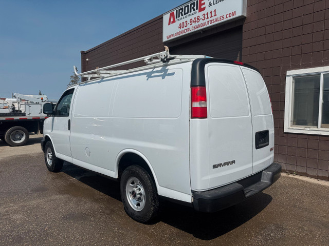 2012 GMC Savana Cargo Van 3500 in Cars & Trucks in Calgary - Image 3