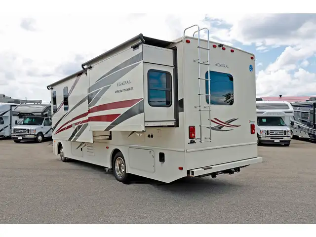 2020 Holiday Rambler Admiral 28A 2 extension Classe A 2020 in RVs & Motorhomes in Laval / North Shore - Image 35