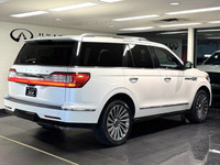 The 2018 Lincoln Navigator Reserve is powered by a 3.5L twin turbo premium unleaded V6 engine and fe... (image 2)