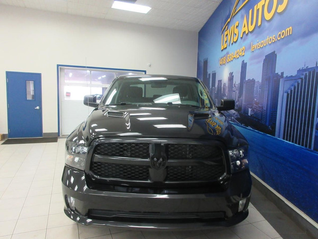 RAM 1500 CLASSIC 2019 EXPRESS NIGHT EDITION V-8 5.7 HEMI 4X4 521 in Cars & Trucks in Lévis - Image 4