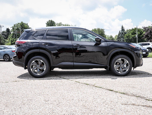 2025 Nissan Rogue SV MOONROOF in Cars & Trucks in Kitchener / Waterloo - Image 3
