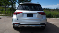 This Mercedes-Benz GLE has a strong Intercooled Turbo Gas/Electric I-6 3.0 L/183 engine powering thi... (image 4)