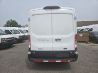 NEW ARRIVAL - TWO TO CHOOSE - OFF FULL MAINTENANCE LEASE - CLEAN CARFAX - ALL SERVICE RECORDS - 2018... (image 5)