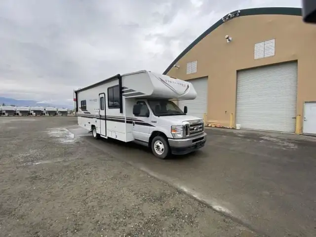 2023 Coachmen RV Freelander 27QB in RVs & Motorhomes in Kamloops - Image 2
