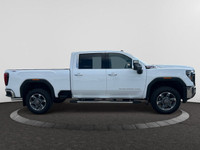 This 2025 GMC Sierra 2500HD in Summit White is equipped with 4WD and Turbocharged Diesel V8 6.6L/ en... (image 5)
