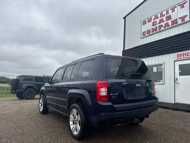 2014 Jeep Patriot North Edition 4x4- SALE!! WARRANTY INC in Cars & Trucks in Red Deer - Image 4