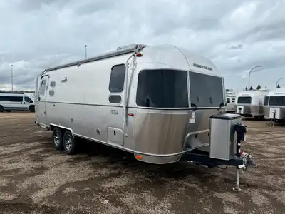 2024 Airstream Trade Wind 25' with Terracotta Interior. PLEASE NOTE: Factory hail unit sold as-is wi...
