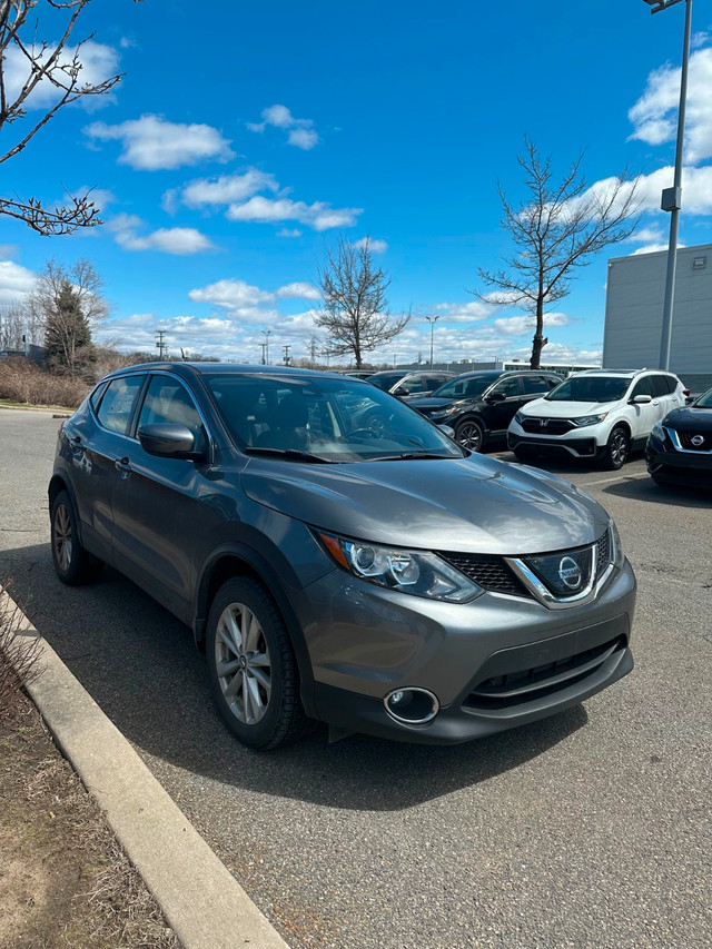 2019 Nissan Qashqai SV AWD: TOIT CAMERA ANGLES MORT CARPLAY MAGS in Cars & Trucks in City of Montréal