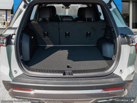 This Chevrolet Equinox has a strong Turbocharged Gas I4 1.5L/ engine powering this Automatic transmi... (image 6)