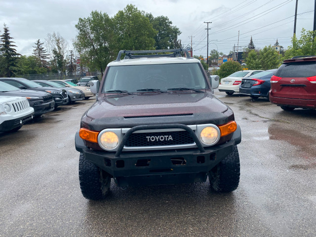 2007 Toyota FJ Cruiser 4WD 4dr Auto in Cars & Trucks in Calgary - Image 3