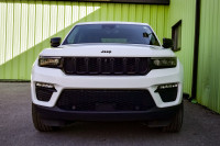 This 2023 Jeep Grand Cherokee is for sale today. This SUV has 81,592 kms. It's white in colour . It... (image 3)