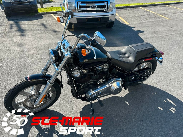  2022 Harley-Davidson FXST Softail in Touring in Longueuil / South Shore - Image 3