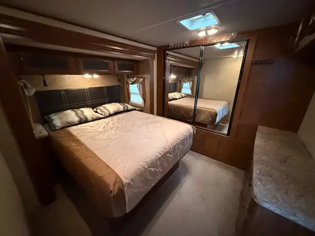 2015 Forest River Wildwood 402QBQ Destination Home in Park Models in St. Albert - Image 25