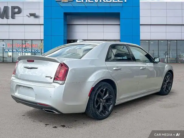 2022 Chrysler 300 S | Leather | Sunroof | Remote Start in Cars & Trucks in Saskatoon - Image 7