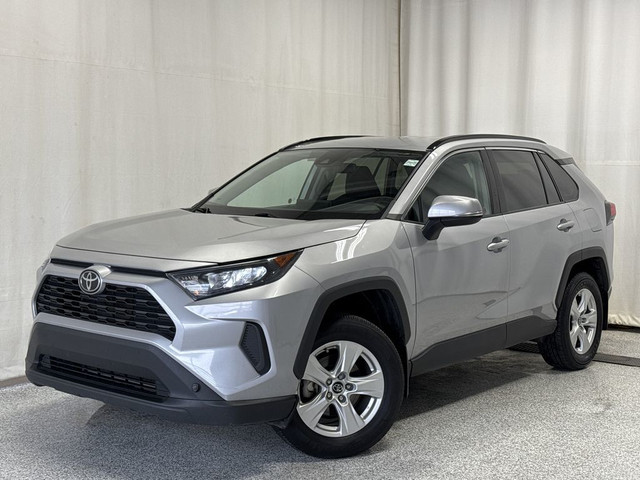 2019 Toyota RAV4 LE AWD - ADAPTIVE CRUISE CONTROL, LED HEADLIGHT in Cars & Trucks in Strathcona County - Image 3