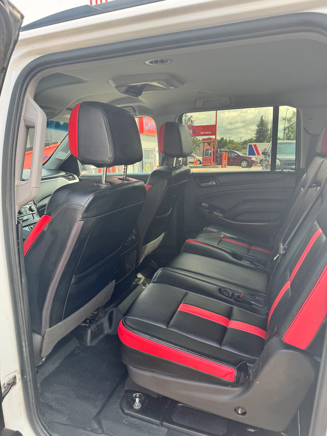 2015 Chevrolet Suburban FL in Cars & Trucks in Edmonton - Image 4
