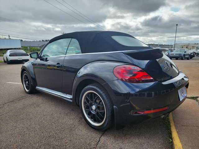 2017 Volkswagen Beetle 1.8 TSI Classic in Cars & Trucks in Charlottetown - Image 3