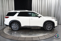 WAS: $38995 NOW: $36995 plus taxes and licensing feesThe 2023 Nissan Pathfinder SL delivers space, c... (image 5)